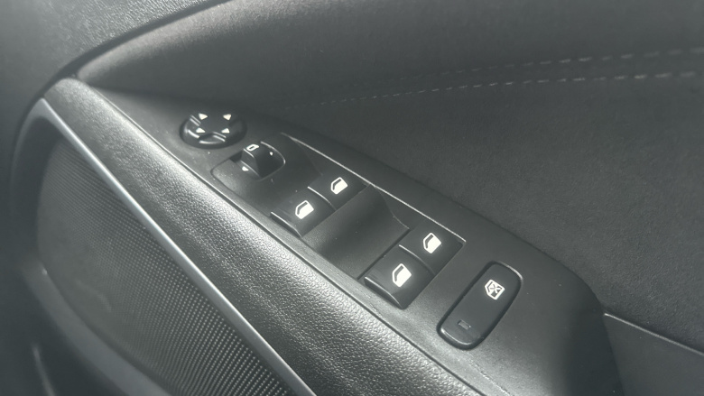 Vauxhall Crossland 1.2 Turbo [130] Ultimate 5dr Auto Petrol Hatchback